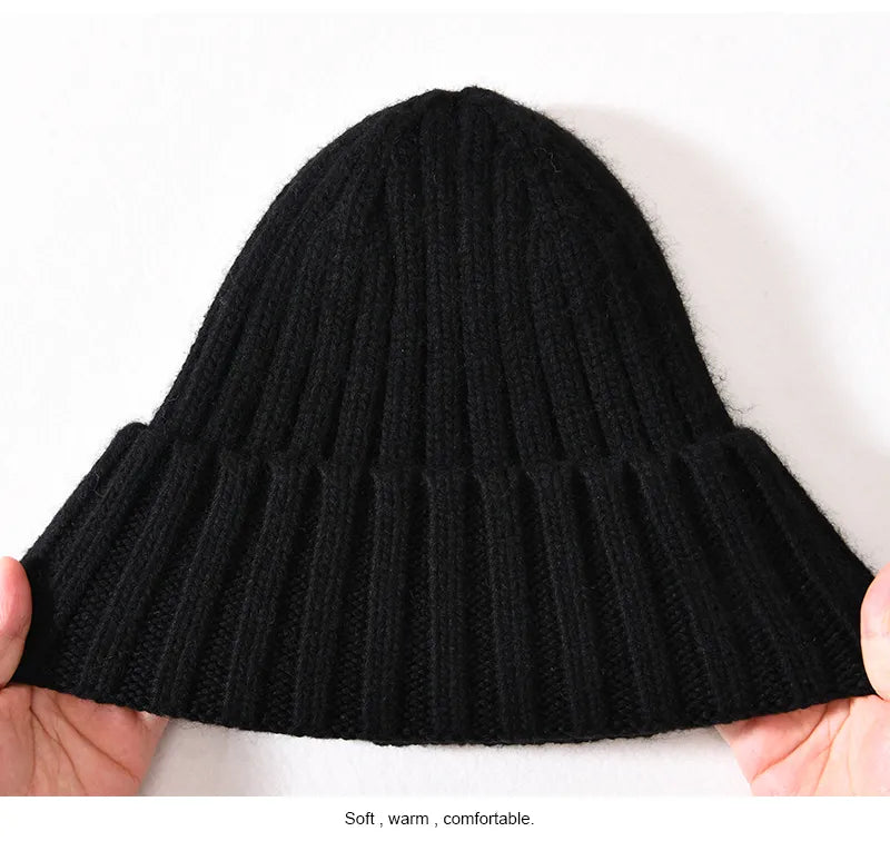 Black Chunky Knitted Satin Lined Beanie