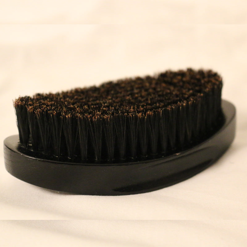 Black Medium Curved Wave Brush